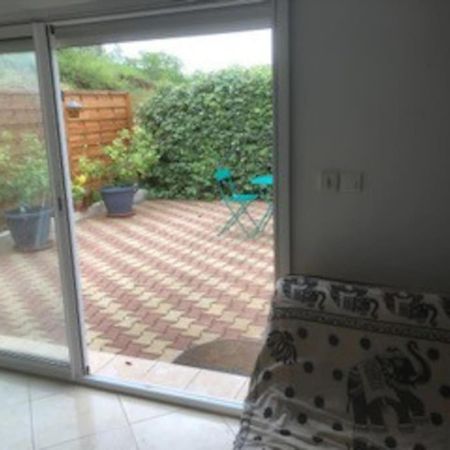 Maison Dans Une Propriete Avec Une Cour Corneilhan 외부 사진